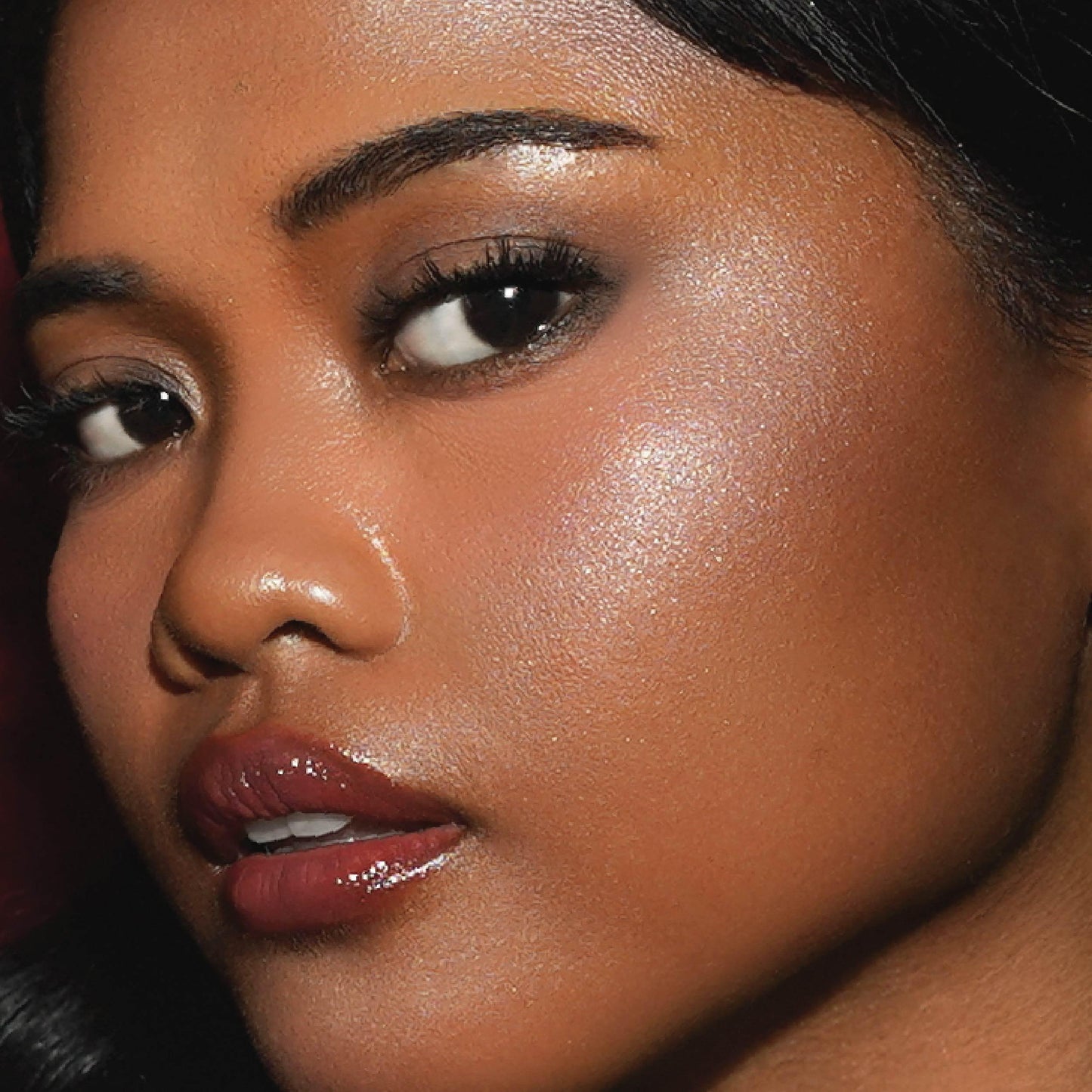 [Limited Edition] GRWM Cosmetics Holiday Collection Halo Veil Highlighter